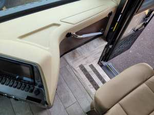 Bien mantenido limpio 2020 Tiffin PHAETON 40IH - Product Image 4