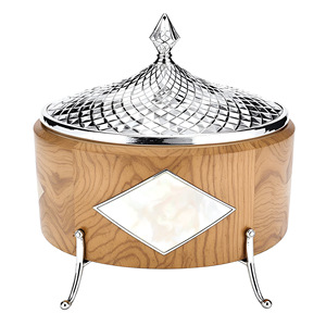 Casserole Artisan Elegance Incrustation de bois complexe et métal texturé Plats à friture en acier inoxydable avec couvercle pour un service élégant - Product Image 4