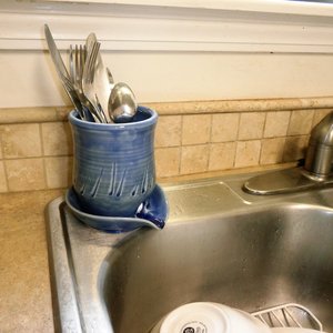 Handmade Eco-Friendly Ceramic Spoon Rest | Large Capacity Dishwasher <b>Oven</b> Safe Kitchen Utensil Holder | Elegant <b>Countertop</b> - Product Image 3