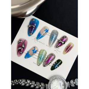 Cosmic Pop Press-On Nail Art Fun Autocollants pour ongles sur le thème cosmique pour un style unique - Product Image 3