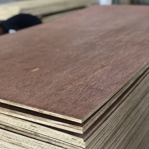Contreplaqué Bintangor Premium Écologique pour Cuisine Moderne, Panneau Durable de Qualité Meuble à Grain de Bois Naturel pour Intérieur de Meuble - Product Image 1