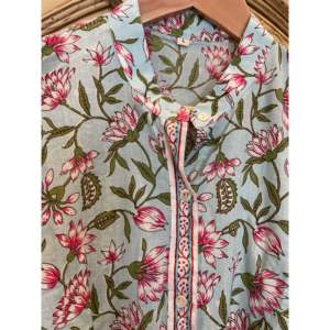 Camisa de Mujer con Estampado Floral, Popelina, Chifón, Tejido de Pana, Cuello con Volantes, para Verano y Otoño, Disponible en Talla XL, Formal e Informal - Product Image 2