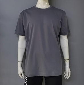 เสื้อยืดผ้าฝ้ายพอดีตัวสำหรับผู้ชายเสื้อคอกลม100% ทรงหลวมโลโก้แบบสั่งตัด - Product Image 4