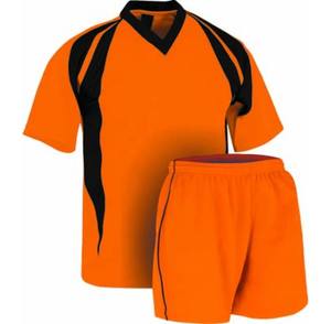 Uniformes de football en polyester Conception personnalisée Uniformes de football pour le football de qualité supérieure Conception par sublimation Uniformes de football pour l'entraînement - Product Image 5