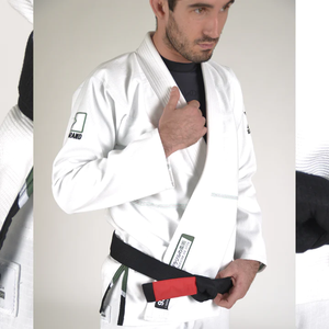 ชุดฝึกสีขาวสวมใส่สบายสำหรับคาราเต้แบบดั้งเดิมได้รับการรับรองจาก WKF - Product Image 3