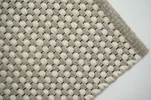 Collection de tapis persans tissés à la main Tapis d'extérieur en peluche doux à vendre en ligne Créez une retraite confortable avec nos tapis et ensembles - Product Image 5