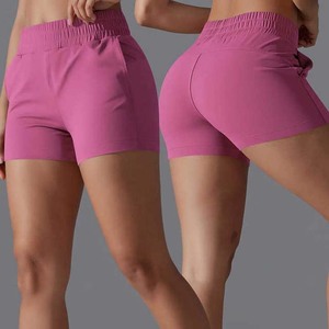 Pantalones cortos ajustados informales de calle sueltos Estilo de comodidad diaria Pantalones cortos de mujer Traje de logotipo personalizado pantalones cortos de mujer - Product Image 5