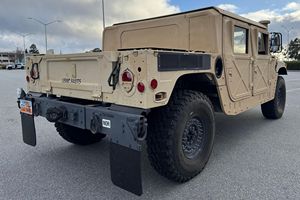 AM General M1165A1 d'occasion 2009 - Product Image 4