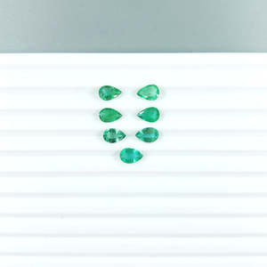 Émeraudes Naturelles Zambiennes Calibrées Poire 6x9mm Haute Qualité Pierres Précieuses Libres Certifiées GIA IGI Vertes Coussin Ovale Marquise Facettées - Product Image 1