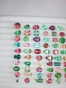 Vente en gros de tranches de tourmaline multiple Lot de pierres précieuses taillées de toutes les couleurs Bijoux Nature Produit en vrac fait à la main - Product Image 4