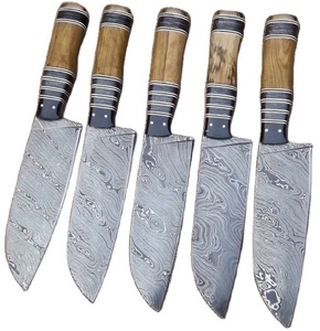 Ensemble de couteaux de chef de cuisine en acier Damas faits à la main avec étui en cuir pour la coupe de légumes - Product Image 1