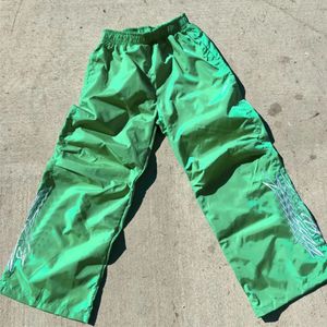 Rafel Mart Industries Streetwear Pantalon évasé à rayures Pantalon large surdimensionné en tissu personnalisé - Product Image 2