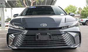 Nuevo Camry XLE Sedán 2025 Estándar con Motor Nuevo, Volante a la Izquierda, para Exportación Global - Product Image 2