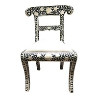Chaise de luxe nouvellement conçue en incrustation d'os faite à la main en Inde pour la maison jardin hôtel chambre utilisation loisirs classiques pour extérieur intérieur
