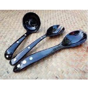 Cuillères en corne de vache naturelle polie sur mesure, de bonne qualité, écologiques, avec un design animal, fabriquées en Inde. - Product Image 4