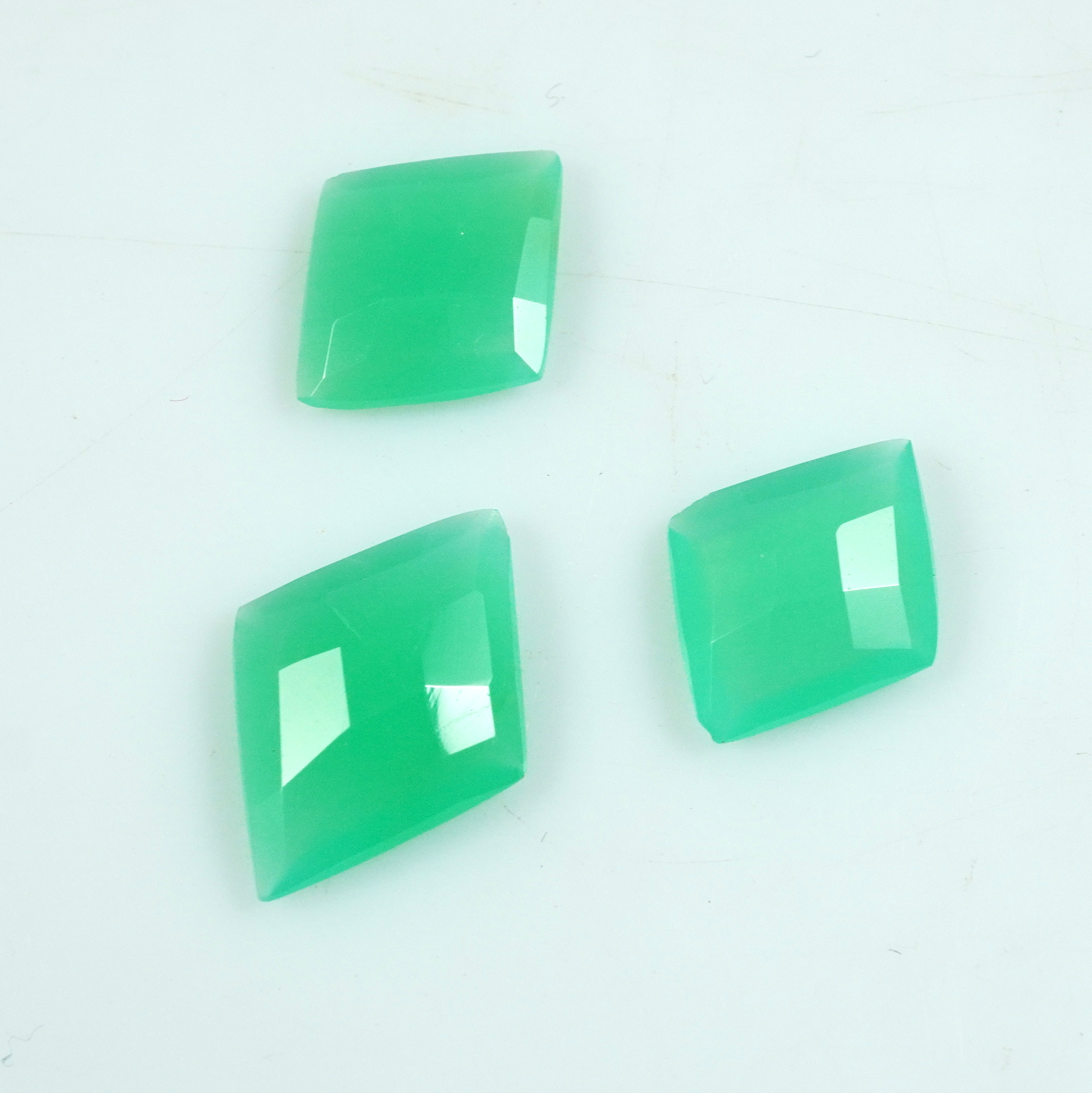 สีเขียว
