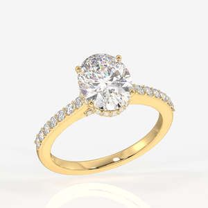 แหวนมอสซาไนต์ทรงรีแบบโอวัลคัท ประดับด้วยวงแหวนซ่อนรอบเพชร พร้อมทองคำ 18K ดีไซน์หรูหราและมีสไตล์ - Product Image 3