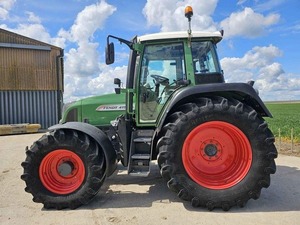 Tracteurs FENDTT 1050 VARIO 300 CV ou plus puissants d'occasion à vendre - Product Image 2