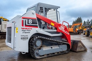 รถตักล้อยาง Takeuchi TL8 แบบตีนตะขาบ 2 สปีด ระบบไฮโฟลว์ - Product Image 1