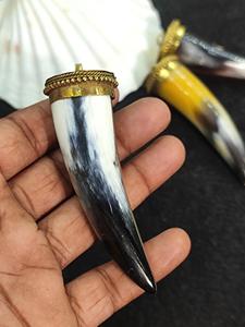 Collier pendentif en corne de buffle, bijoux tribaux naturels et durables pour femmes, haute qualité - Product Image 2