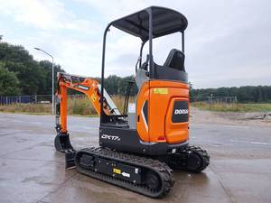 Doosan DX17Z Mini excavadora sobre orugas 12 toneladas peso operativo 2023 modelo año 45HP potencia Doosan motor Kawasaki Enerpac Isuzu - Product Image 2