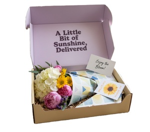Custom Logo Printed Corrugated Cardboard Mailer <strong>Box</strong> Reinforced Edges Secure <strong>Flower</strong> Shipping Rose Bouquet Florist Packaging - Product Image 1