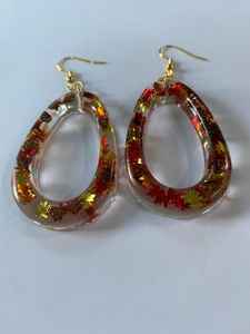 2023 boucles d'oreilles créoles en résine de malachite acrylique faites à la main, grandes boucles d'oreilles détachables pour femmes | Fournisseur de bijoux en gros - Product Image 3