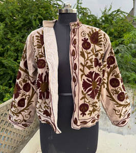 Vêtements pour femmes belle veste en velours avec broderie à motif floral veste Suzani pour fille de travail pour veste de fête - Product Image 5