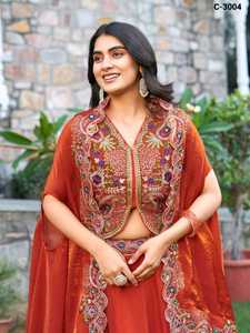 Última Moda en Ropa Femenina, Lehenga Choli de Seda Pura Fendy, Lista para Usar, con Bordado Intenso de Lentejuelas e Hilos para Mujer - Product Image 5