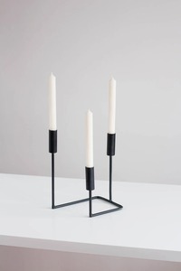 บ้านโรแมนติกห้องนั่งเล่นตกแต่งโต๊ะรับประทานอาหารที่มีผู้ถือเทียนโลหะที่ไม่ซ้ำกันโถเทียนคอนกรีตสำหรับอาหารค่ำอีสเตอร์และแสงเทียน - Product Image 5