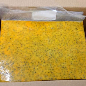 Brix 15% IQF purée de pulpe de fruit de la passion congelée avec graine Vietnam bas prix en vrac emballage usine de Lotus bleu - Product Image 2