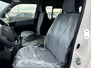 Toyota Hiace GL 2024 Usada en Excelentes Condiciones, Techo Alto, 2.5L Turbo Diésel, Volante a la Izquierda, Transmisión Manual - Product Image 4