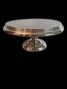 Support à gâteau moderne à 3 niveaux en métal aluminium de dernière conception avec nickelage unique pour décoration de fête d'anniversaire et gâteaux - Product Image 4