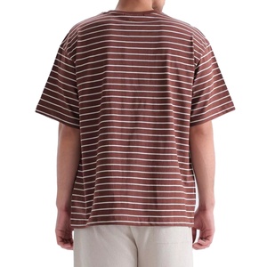 บริการ OEM ขายส่งเสื้อยืดผู้ชายสั่งทำพิเศษ โลโก้ด้านหน้า ผ้าอ๊อกซ์ฟอร์ดเป็นมิตรกับสิ่งแวดล้อม ดีไซน์ลำลอง น้ำหนัก 220 กรัม ระบายอากาศได้ดี - Product Image 3