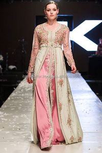 Magnifique Caftan rose à ceinture brodé à la machine et travail de la pierre - Product Image 2