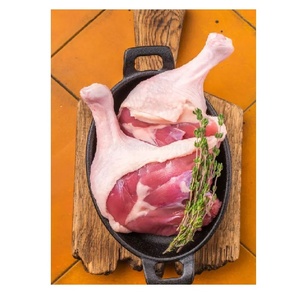 Cuisses d'oie nettoyées, calibrées et prêtes à cuire, surgelées, produit très demandé pour les restaurants, les traiteurs et les fournisseurs de détail. - Product Image 1