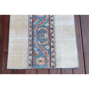 Alfombra Turca de 1.8x3.9 pies, Alfombra Pequeña Vintage, Alfombra de Lana con Diseño Floral Azul - Product Image 5