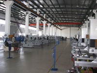 Máquina de Perforación por Electroerosión DD703 Shanghai ESUNTEK para el Procesamiento de Orificios Pequeños de Precisión y la Preparación de Orificios de Inicio para Corte por Hilo