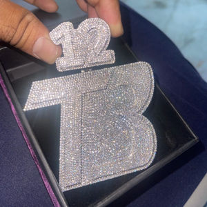 Colgante de Diamante con Letra Personalizable de 5 Quilates, Chapado en Oro Blanco de 14K, Plata de Ley 925, Dijes Clásicos para Fiestas - Product Image 1