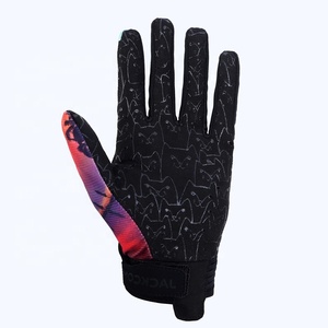 Gants de moto personnalisés pour enfants Caractéristiques extensible et poignée pour le cyclisme en plein air Équipement de course Motocross VTT VTT Équitation - Product Image 5