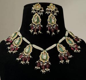 Ensemble collier et boucles d'oreilles en laiton plaqué or de qualité supérieure avec moissanite, collection pour mariage, femmes et filles - Product Image 1