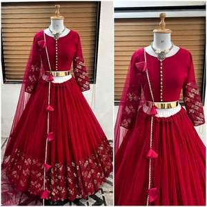 Readymade Indian Designer Lehenga Choli Avec Dupatta, Georgette Avec Broderie Travail De Mariage, Party Wear Bollywood Outfit - Product Image 4