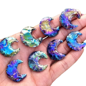 Croissant de lune à Quartz Aura, titane de grande qualité, forme de croissant de lune, obsidienne, tête de flèche, enduit de Quartz - Product Image 1