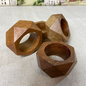 Accueil Artisanat Exportations Ferme Perles Rond De Serviette À La Main En Bois Perle Serviette Anneaux Décor Serviette Anneaux Mariages Maison Restaurant - Product Image 1