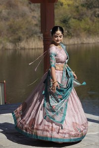 Lehenga Choli estampado de seda Manipuri pura de Color rosa suave de alta calidad con lata para ropa tradicional de fiesta de boda - Product Image 5