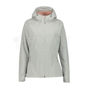 Recién llegado, chaqueta Softshell de color personalizado para mujer, ropa de invierno, chaqueta Softshell para venta en línea - Product Image 1