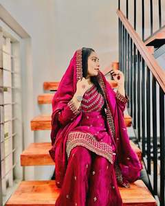 Nouvel arrivage de Kurta Bollywood en soie ensemble pour femmes costume Dupatta brodé tendance pour la fête prix bon marché offre en gros - Product Image 2