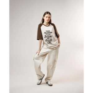 Tissu jersey 100% coton raglan respirant, confortable et élégant, pour une vie agréable - Product Image 3