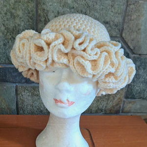 Sombrero de Ganchillo Estilo Europeo Americano con Volantes para Mujer, Ideal para el Verano, Uso Diario y Fiestas, con Rayas y Patrón a Cuadros - Product Image 3
