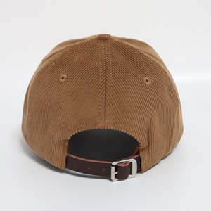 Sombrero de gamuza personalizado clásico, gorra de béisbol estructurada ajustable unisex, diseño liso de cuero de gamuza genuina, ropa de moda de alta calidad - Product Image 2